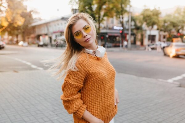Blusa de crochê amarela - Imagem 3
